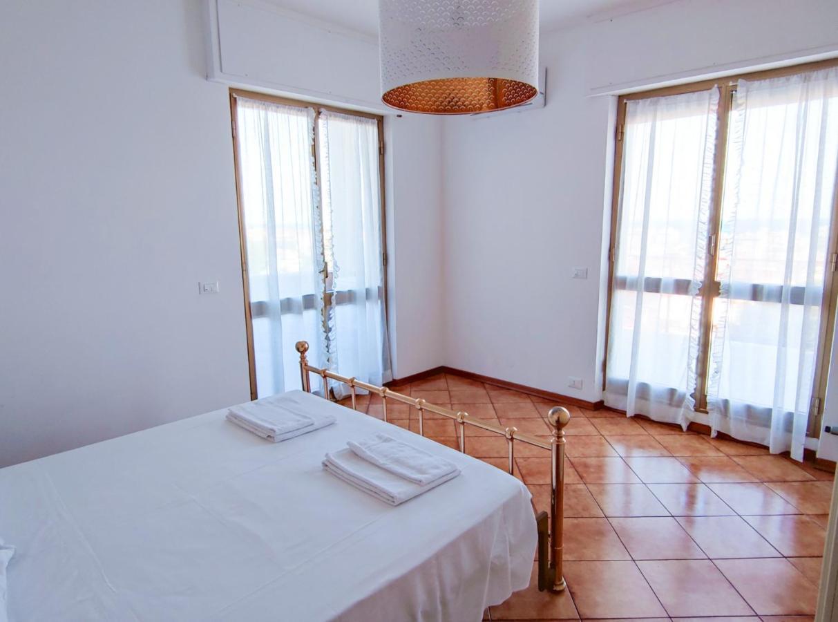 Apartamento Bella Vista - By Ligooria Pietra Ligure Exterior foto