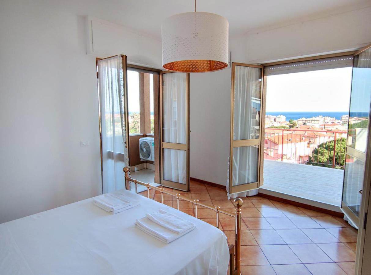 Apartamento Bella Vista - By Ligooria Pietra Ligure Exterior foto