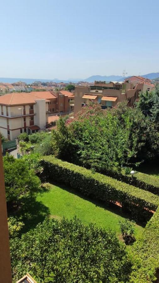 Apartamento Bella Vista - By Ligooria Pietra Ligure Exterior foto